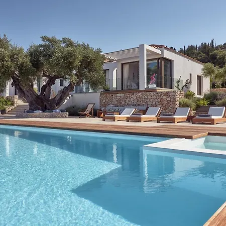 Villa Panoplagia *